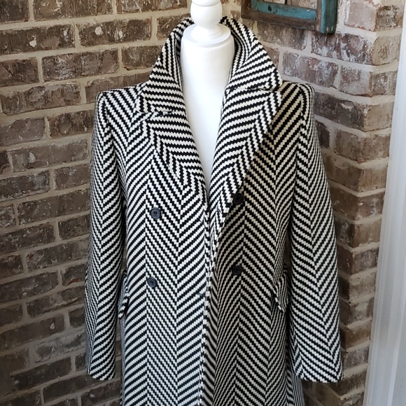 Michael Kors Jackets & Blazers - Stunning Michael Kors Black White Chevron Coat